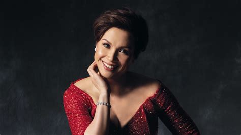  ¡El Concierto Luz de Luna de Lea Salonga: Una Noche Mágica en Manila!